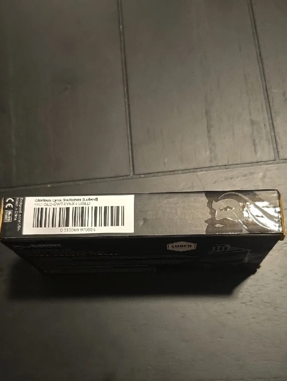 Glorious Lynx Switches - Black Holographic Box